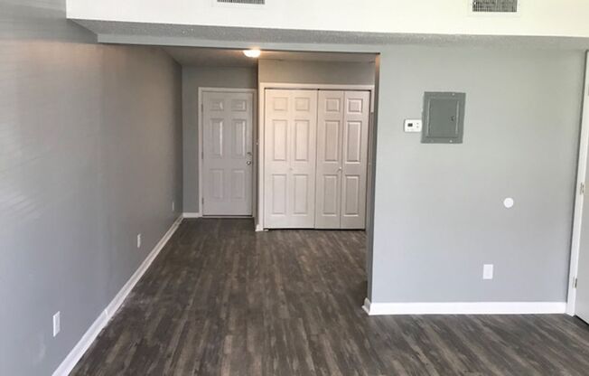 2 beds, 1.5 baths, 950 sqft, $899, Unit 3