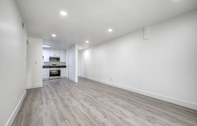 1 bed, 1 bath, 672 sqft, $2,295, Unit #51 - 1X1 672 SQ FT PENTHOSUE