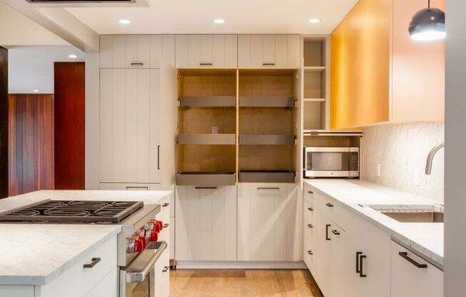 3Bd/1.75Ba Shoreline House