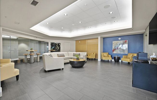 2 beds, 2 baths, $2,600, Unit # 3702