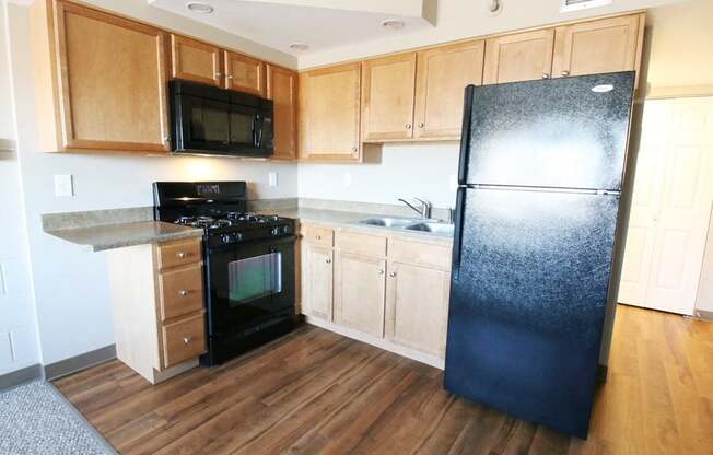 Welcome to River Tower Apartments