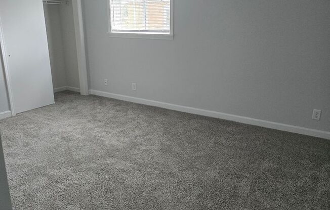 2 beds, 1 bath, 1,136 sqft, $1,250, Unit 7D