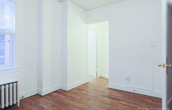 1 bed, 1 bath, 351 sqft, $1,295, Unit 305
