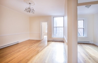 154 NEWBURY ST