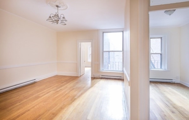 154 NEWBURY ST
