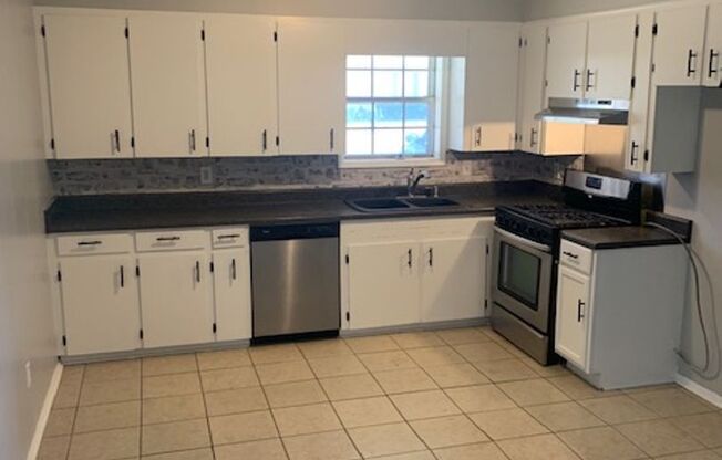 Renovated 3 Bedroom 1 Bath Home for Rent!