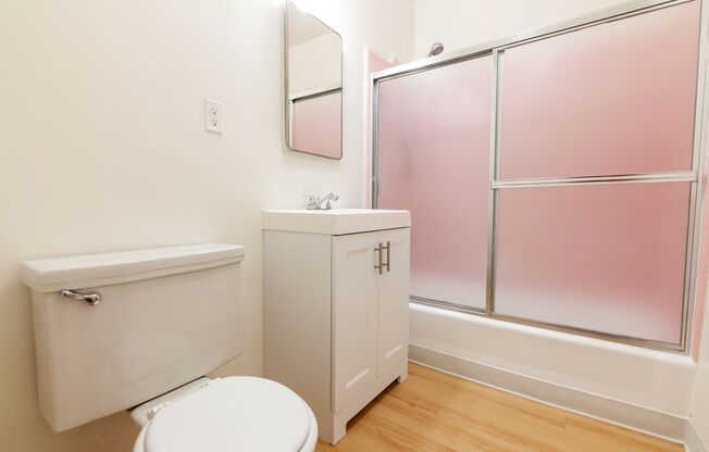 Studio, 1 bath, 375 sqft, $1,975, Unit 208