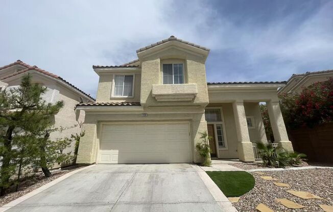 Nice two-story single-family property has 3 beds, 2.5 baths