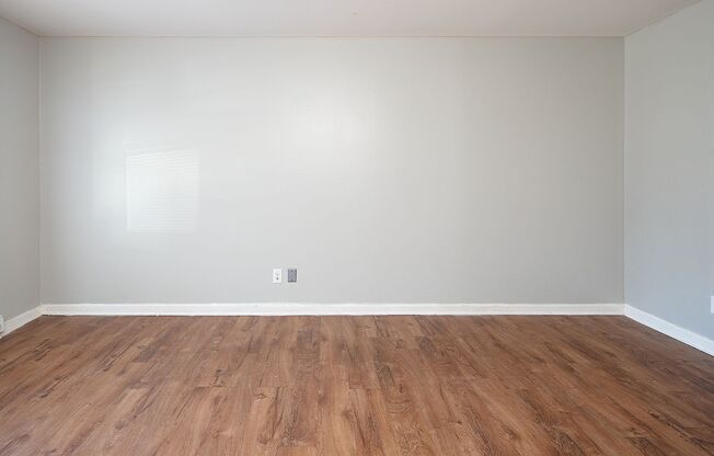 1 bed, 1 bath, 650 sqft, $975, Unit 3823-5