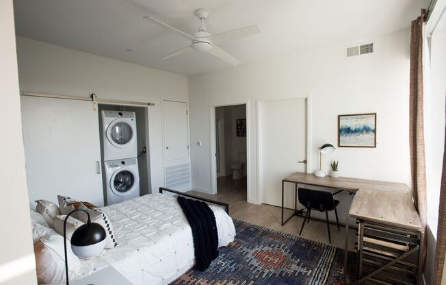 1 bed, 1.5 baths, 772 sqft, $3,088, Unit 410