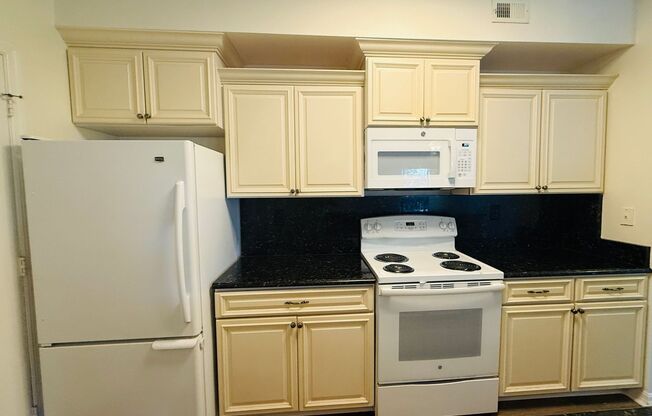 2 Bedroom Condo For Rent in Carrollwood!