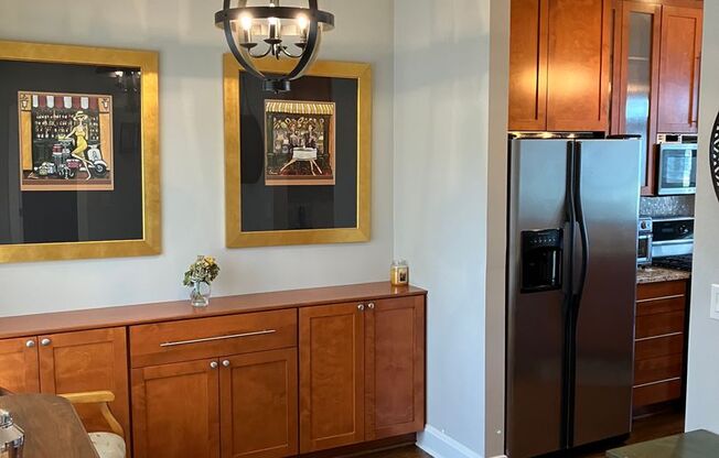 Stunning waterfront townhome fully furnished directly on Lake Norman