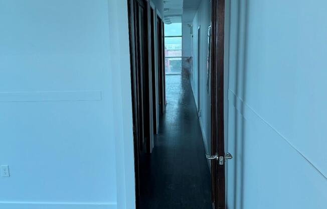 Studio, $5,000, Unit 5th floor