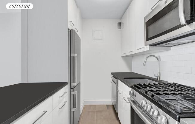 Studio, 1 bath, $3,250, Unit 6E