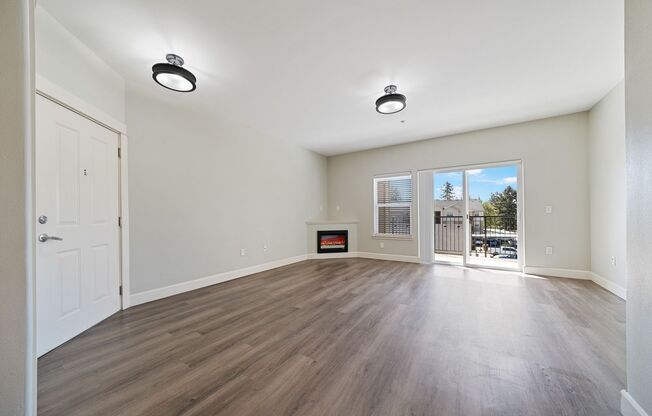 3 beds, 2 baths, 1,189 sqft, $2,395, Unit 306-71