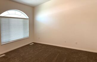 2 beds, 2 baths, $1,500