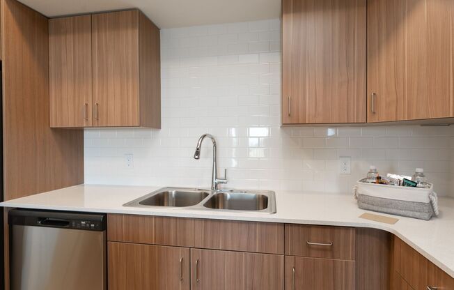 1 bed, 1 bath, 927 sqft, $1,499, Unit Z3607-206