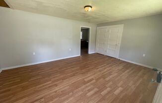 2 beds, 1 bath, $800