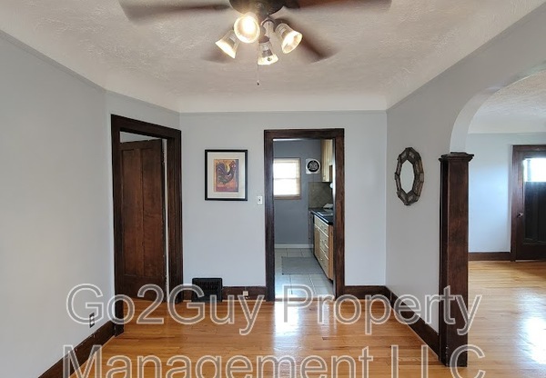 1027 29 WASHINGTON 1029