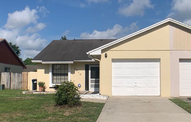 Beautiful open 2/2 Near UCF