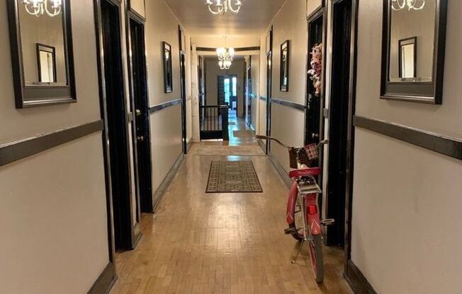 1 bed, 1 bath, 750 sqft, $1,750, Unit 873-7