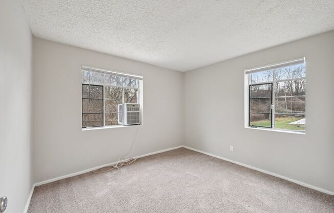 2 beds, 1 bath, 610 sqft, $850, Unit 195-03