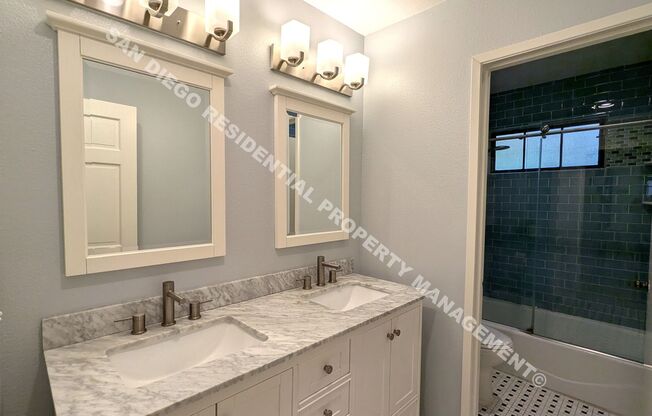 8850 VILLA LA JOLLA DR
