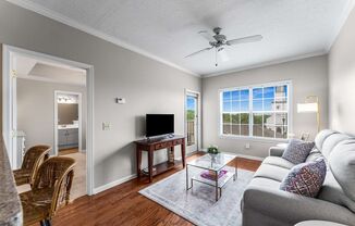 Beautiful One Bed One Bath Green Hills Condo