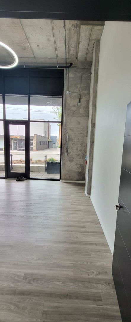 1 bed, 1.5 baths, 1,002 sqft, $2,800, Unit 105 LIVE WORK