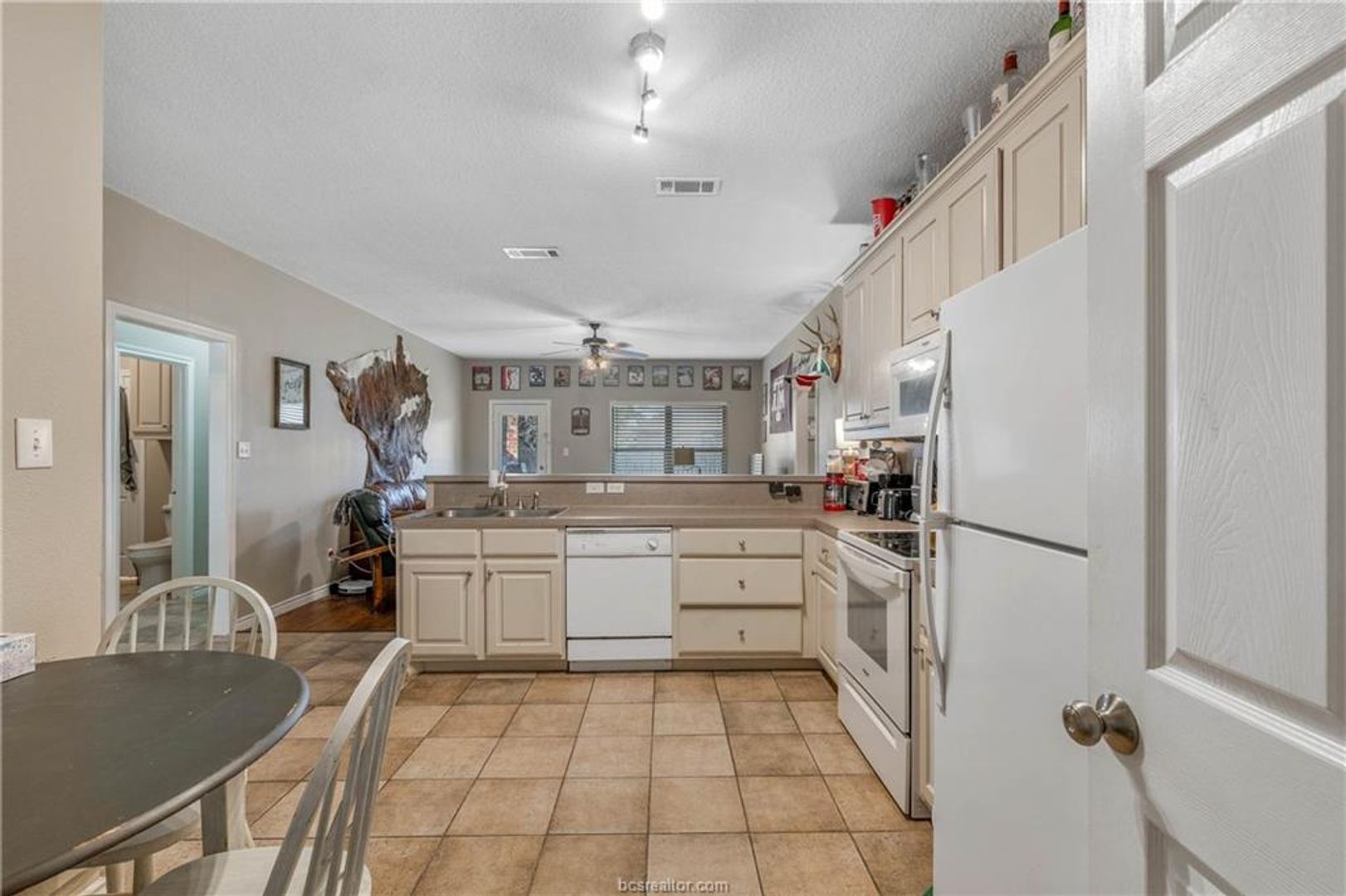 Available August 2026! Spacious 4 Bed House in South College Station!