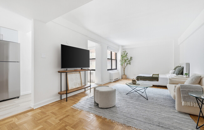 Studio, 1 bath, $4,200, Unit 8B