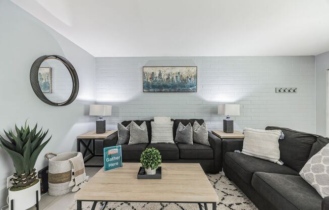 2 beds, 1 bath, 900 sqft, $1,324, Unit 65