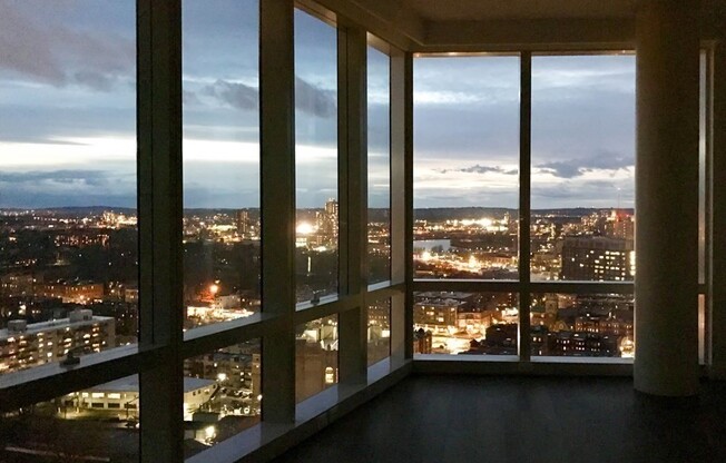 1 bed, 1 bath, 761 sqft, $5,200, Unit 20C