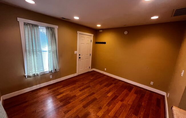 Downtown Bremerton Charmer