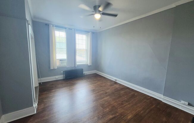1 bed, 1 bath, 1,000 sqft, $1,095, Unit 219