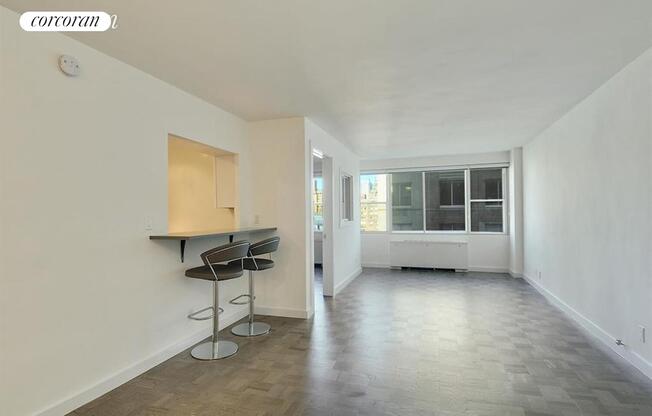 2 beds, 1 bath, 1,002 sqft, $6,500, Unit 12F