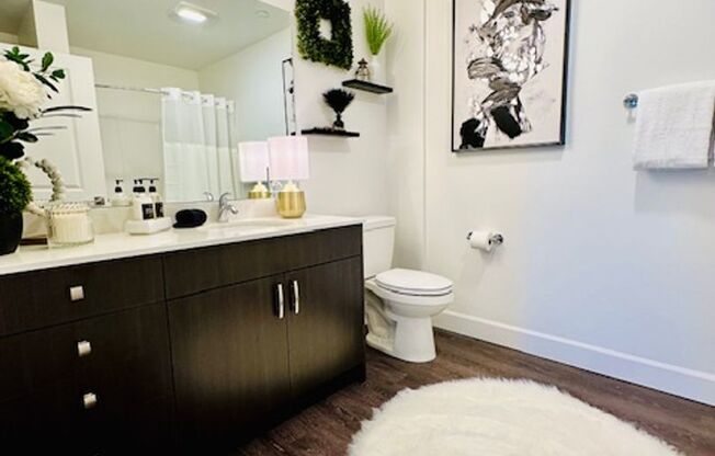 2 beds, 1 bath, 1,047 sqft, $5,150, Unit 410-815