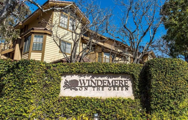 1 bed, 1.5 baths, $3,500, Unit # 113