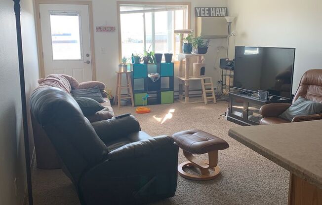4 beds, 3 baths, 1,517 sqft, $1,895, Unit 304