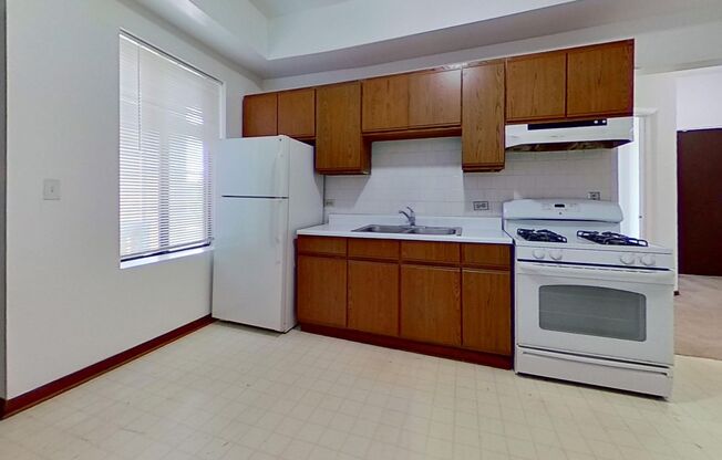 Top Floor Southport Corridor One Bedroom