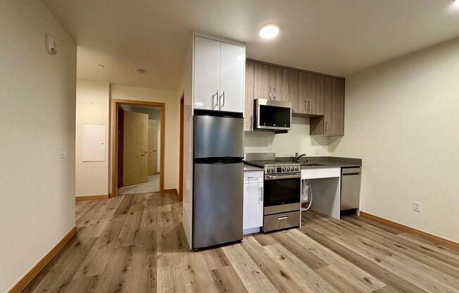 1 bed, 1 bath, 510 sqft, $1,650, Unit 1C