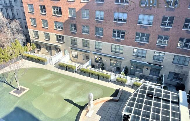 1 bed, 1 bath, 430 sqft, $3,200, Unit S6J