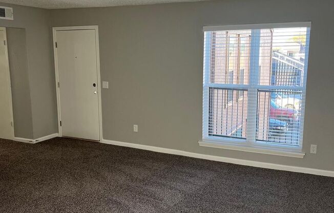 2 beds, 1 bath, 820 sqft, $825, Unit 122