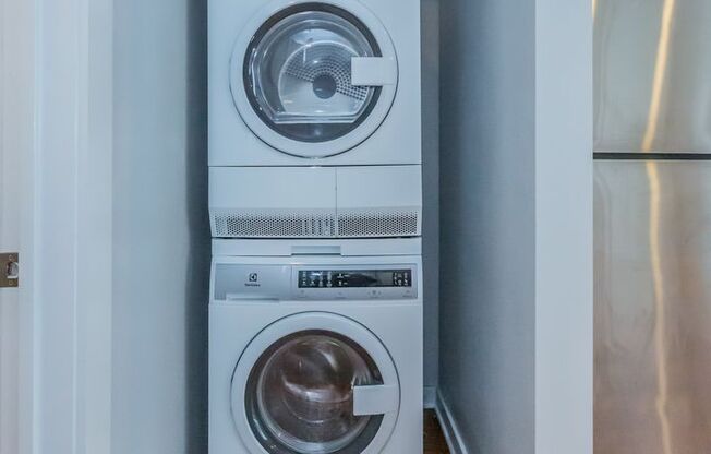 3 beds, 2 baths, 1,119 sqft, $3,050.01, Unit 108