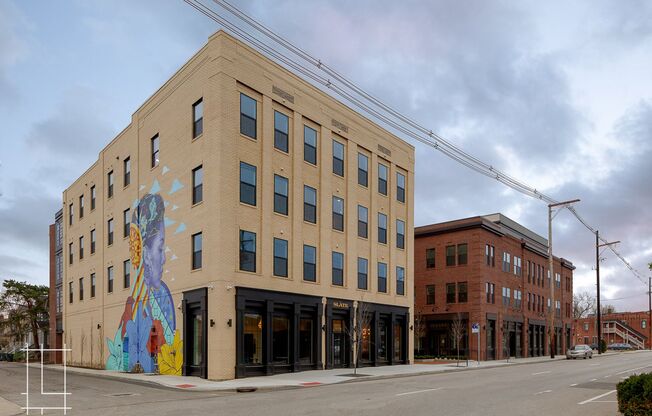 1 bed, 1 bath, $1,261, Unit 1050 N 4th St. Apt. 202