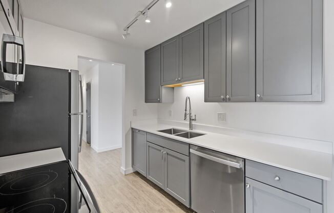Golden Valley Road Apartments