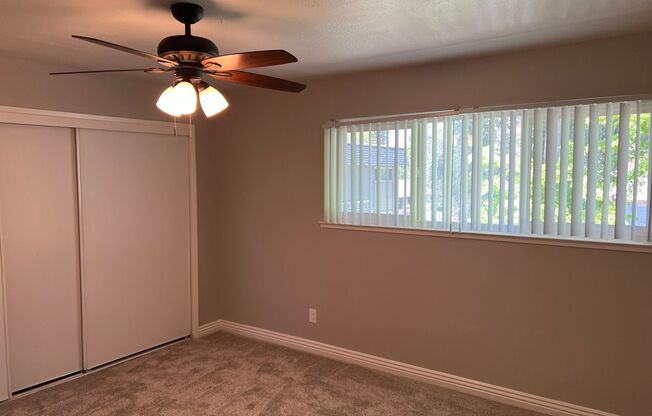 2 beds, 1.5 baths, 1,040 sqft, $1,650, Unit Apt 25