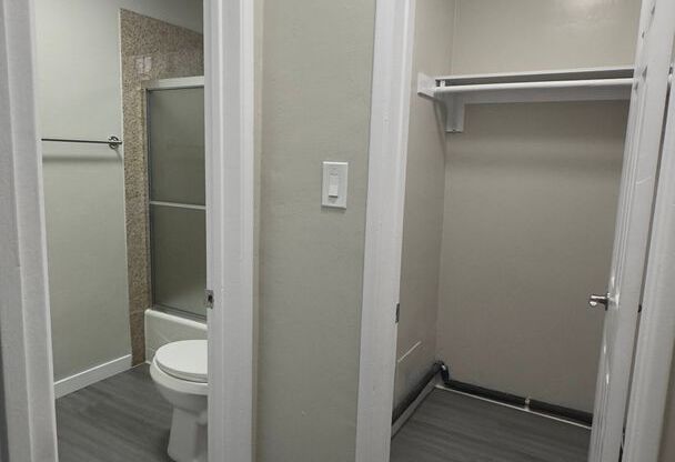 Studio, 1 bath, $1,575, Unit H