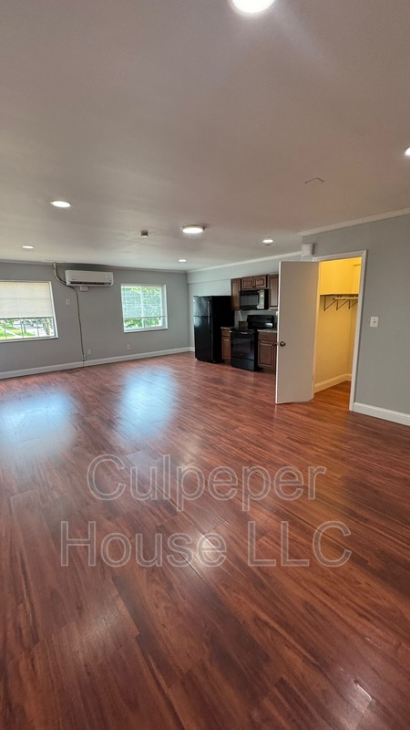 2854 W SYLVANIA