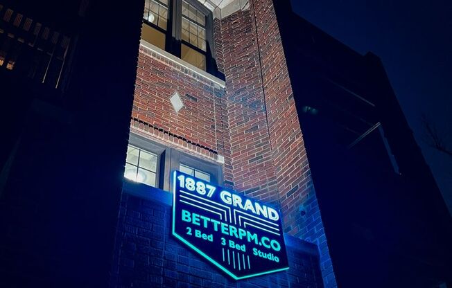 1887 W Grand Blvd